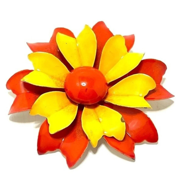 Vintage Enameled Flower Broach from the 70’s​​ - Picture 4 of 5